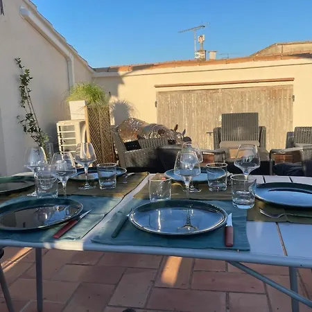 Apartment 100m With View On Palais Des Papes *